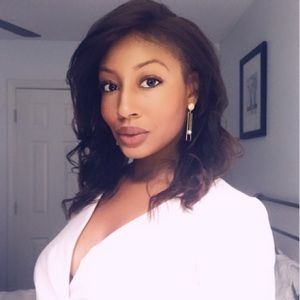 Meet your Posher, Leslie